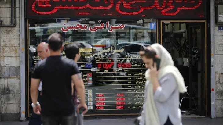 هل تتحرر إيران من عقوبات دامت 47 عامًا؟