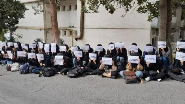 ولى شرارات الغضب الشعبي بعد الحرب... احتجاجات طلابية في إيران بسبب الوضع التعليمي والمعيشي